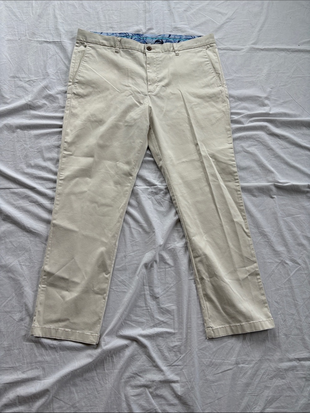Tommy Bahama Boracay flat-front chino pants Men’s 40 x 30 Cream